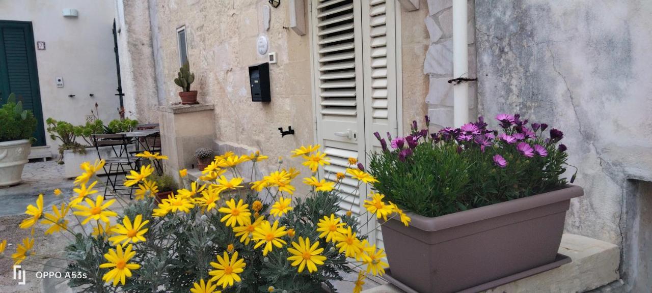 Casa Corte Della Liberta Uggiano La Chiesa Luaran gambar