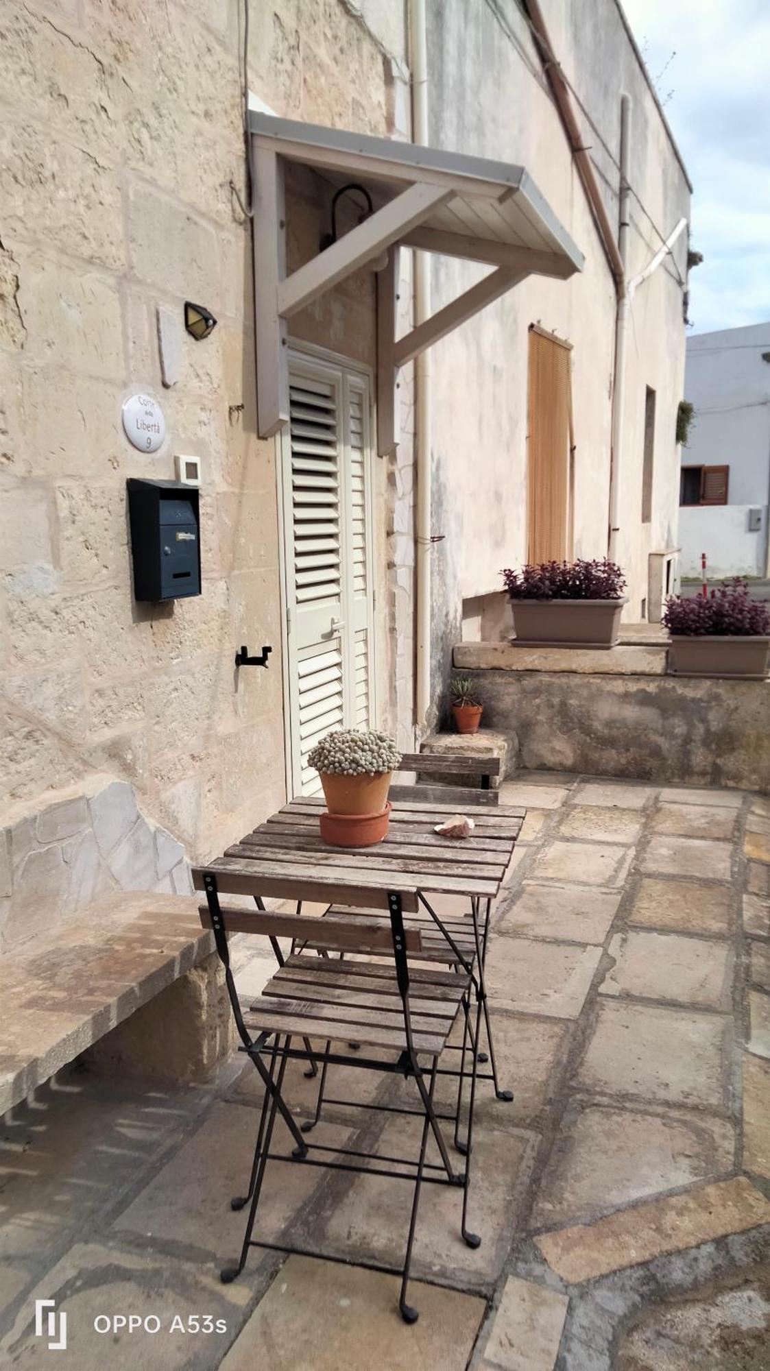Casa Corte Della Liberta Uggiano La Chiesa Luaran gambar